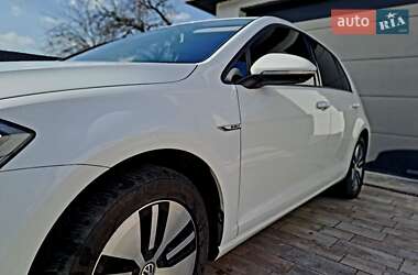 Хэтчбек Volkswagen e-Golf 2020 в 
