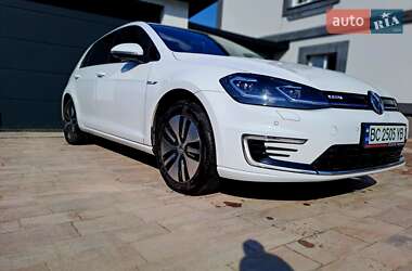 Хэтчбек Volkswagen e-Golf 2020 в 