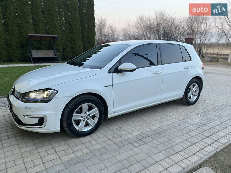 Volkswagen e-Golf 2016