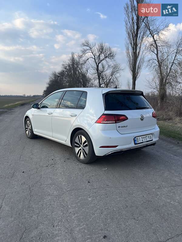 Хетчбек Volkswagen e-Golf 2017 в Полтаві