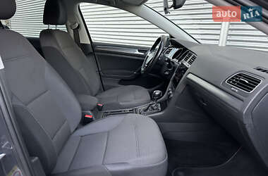Хетчбек Volkswagen e-Golf 2020 в 
