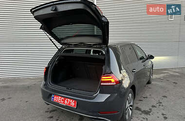Хетчбек Volkswagen e-Golf 2020 в 