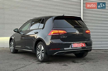 Хетчбек Volkswagen e-Golf 2020 в 