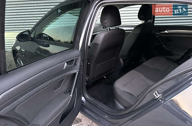 Хетчбек Volkswagen e-Golf 2020 в 
