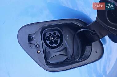 Хэтчбек Volkswagen e-Golf 2015 в 