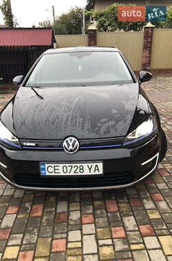 Хэтчбек Volkswagen e-Golf 2016 в 