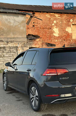 Хетчбек Volkswagen e-Golf 2020 в 