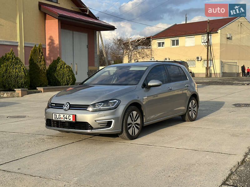 Хетчбек Volkswagen e-Golf 2020 в Ужгороді