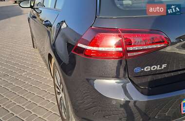 Хэтчбек Volkswagen e-Golf 2016 в 