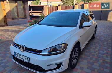 Хэтчбек Volkswagen e-Golf 2017 в 