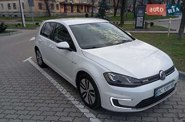 Хэтчбек Volkswagen e-Golf 2015 в Дрогобыче
