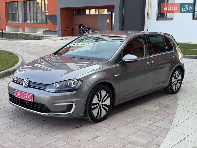 Хетчбек Volkswagen e-Golf 2015 в Луцьку