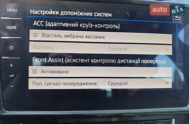 Хэтчбек Volkswagen e-Golf 2018 в 