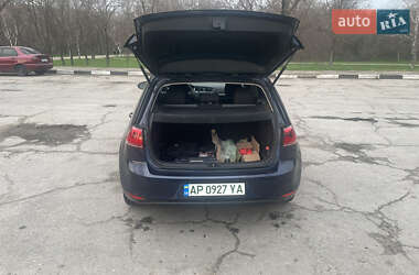 Хэтчбек Volkswagen e-Golf 2015 в 