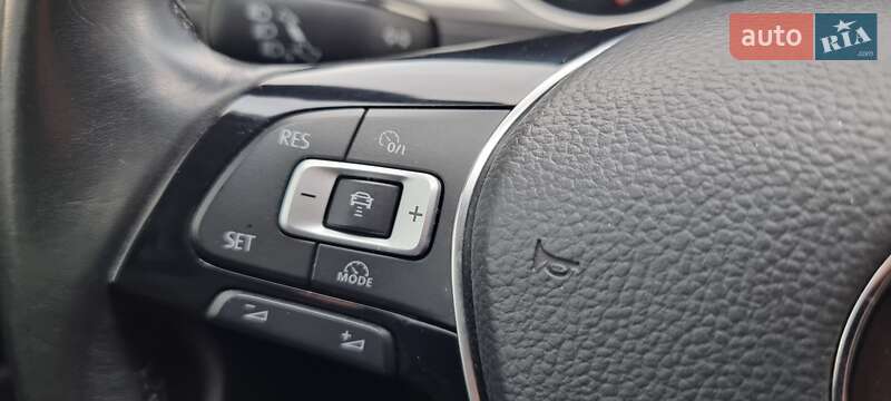 Хетчбек Volkswagen e-Golf 2015 в Кривому Розі