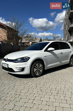 Хетчбек Volkswagen e-Golf 2020 в 