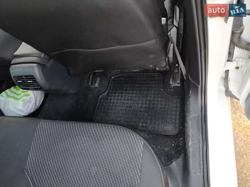 Хэтчбек Volkswagen e-Golf 2014 в Яворове