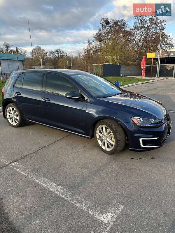 Хэтчбек Volkswagen e-Golf 2014 в Харькове фото 9 Хэтчбек Volkswagen e-Golf 2014 в Харькове