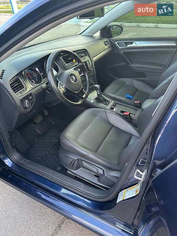 Хэтчбек Volkswagen e-Golf 2014 в Харькове фото 12 Хэтчбек Volkswagen e-Golf 2014 в Харькове