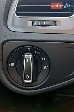 Хэтчбек Volkswagen e-Golf 2016 в 