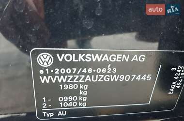 Хэтчбек Volkswagen e-Golf 2016 в 