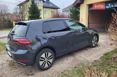 Хэтчбек Volkswagen e-Golf 2019 в 