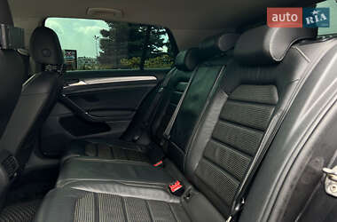 Хэтчбек Volkswagen e-Golf 2017 в 