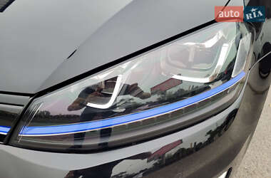 Хэтчбек Volkswagen e-Golf 2014 в Виннице