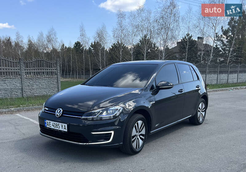 Хетчбек Volkswagen e-Golf 2020 в Дніпрі