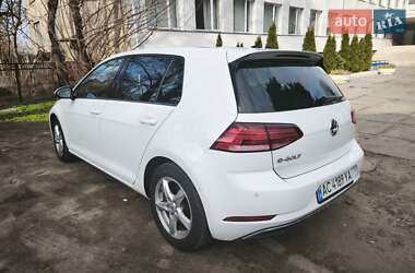 Хэтчбек Volkswagen e-Golf 2018 в 