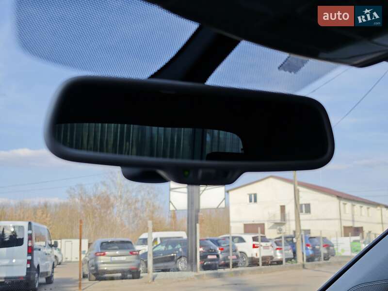 Хетчбек Volkswagen e-Golf 2015 в Рівному