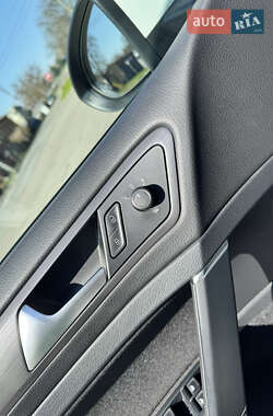 Хэтчбек Volkswagen e-Golf 2020 в 