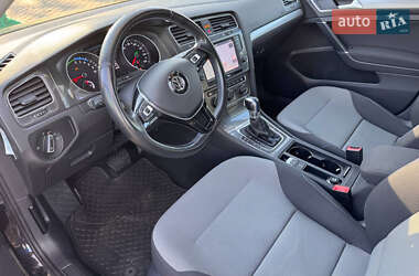 Хэтчбек Volkswagen e-Golf 2014 в 
