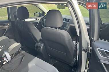 Хэтчбек Volkswagen e-Golf 2014 в 