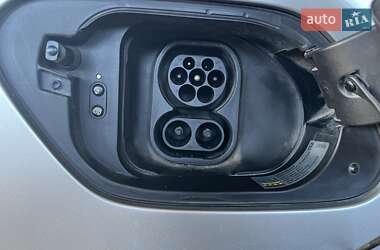 Хэтчбек Volkswagen e-Golf 2014 в 