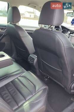 Хетчбек Volkswagen e-Golf 2015 в 