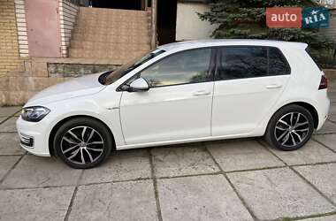 Хэтчбек Volkswagen e-Golf 2020 в 