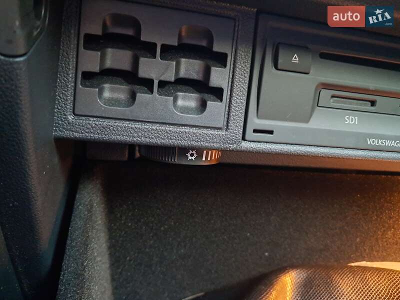 Хетчбек Volkswagen e-Golf 2018 в Львові фото 22 Хетчбек Volkswagen e-Golf 2018 в Львові