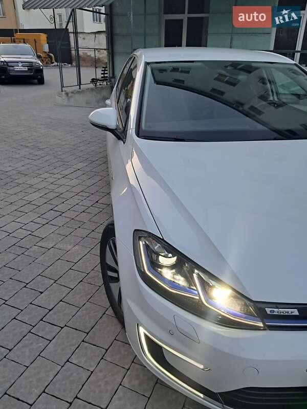 Хетчбек Volkswagen e-Golf 2018 в Львові фото 3 Хетчбек Volkswagen e-Golf 2018 в Львові