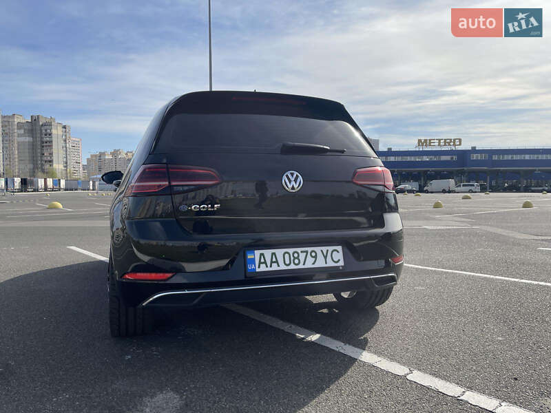 Хетчбек Volkswagen e-Golf 2019 в Києві