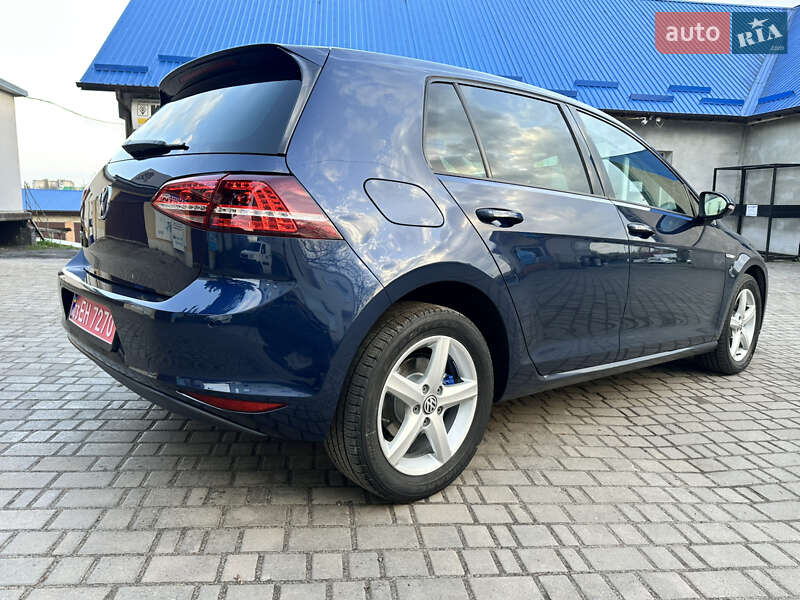 Хэтчбек Volkswagen e-Golf 2016 в Луцке