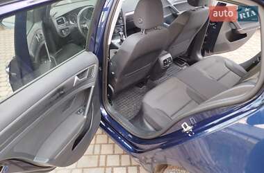 Хэтчбек Volkswagen e-Golf 2019 в 