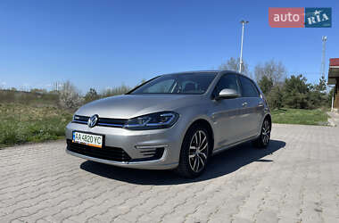 Хетчбек Volkswagen e-Golf 2019 в 