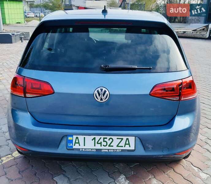 Хетчбек Volkswagen e-Golf 2016 в Києві