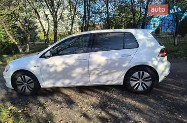 Хетчбек Volkswagen e-Golf 2014 в 
