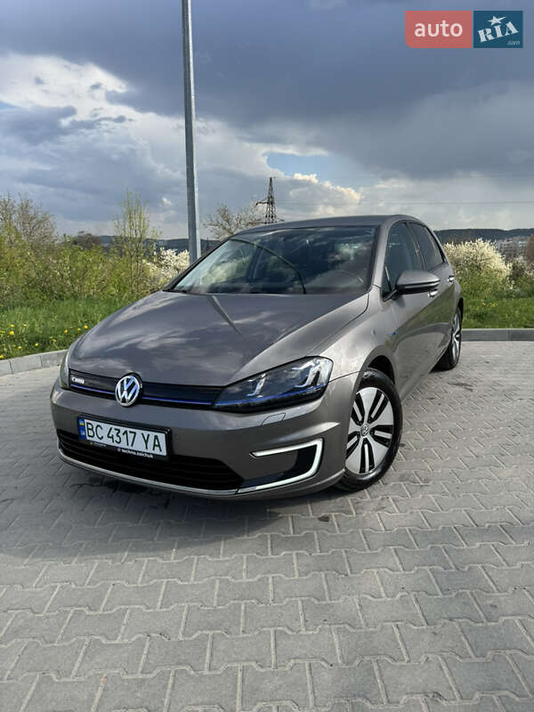Volkswagen e-Golf 2016