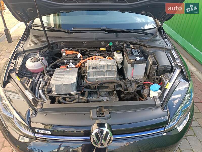 Хэтчбек Volkswagen e-Golf 2018 в Луцке