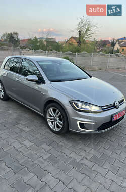 Хетчбек Volkswagen e-Golf 2017 в 