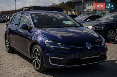 Хетчбек Volkswagen e-Golf 2019 в 