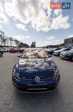 Хетчбек Volkswagen e-Golf 2019 в 